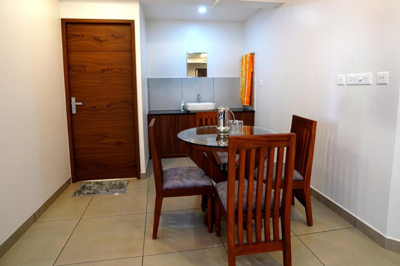 Kadampanattu'S Homestay Kochi Extérieur photo