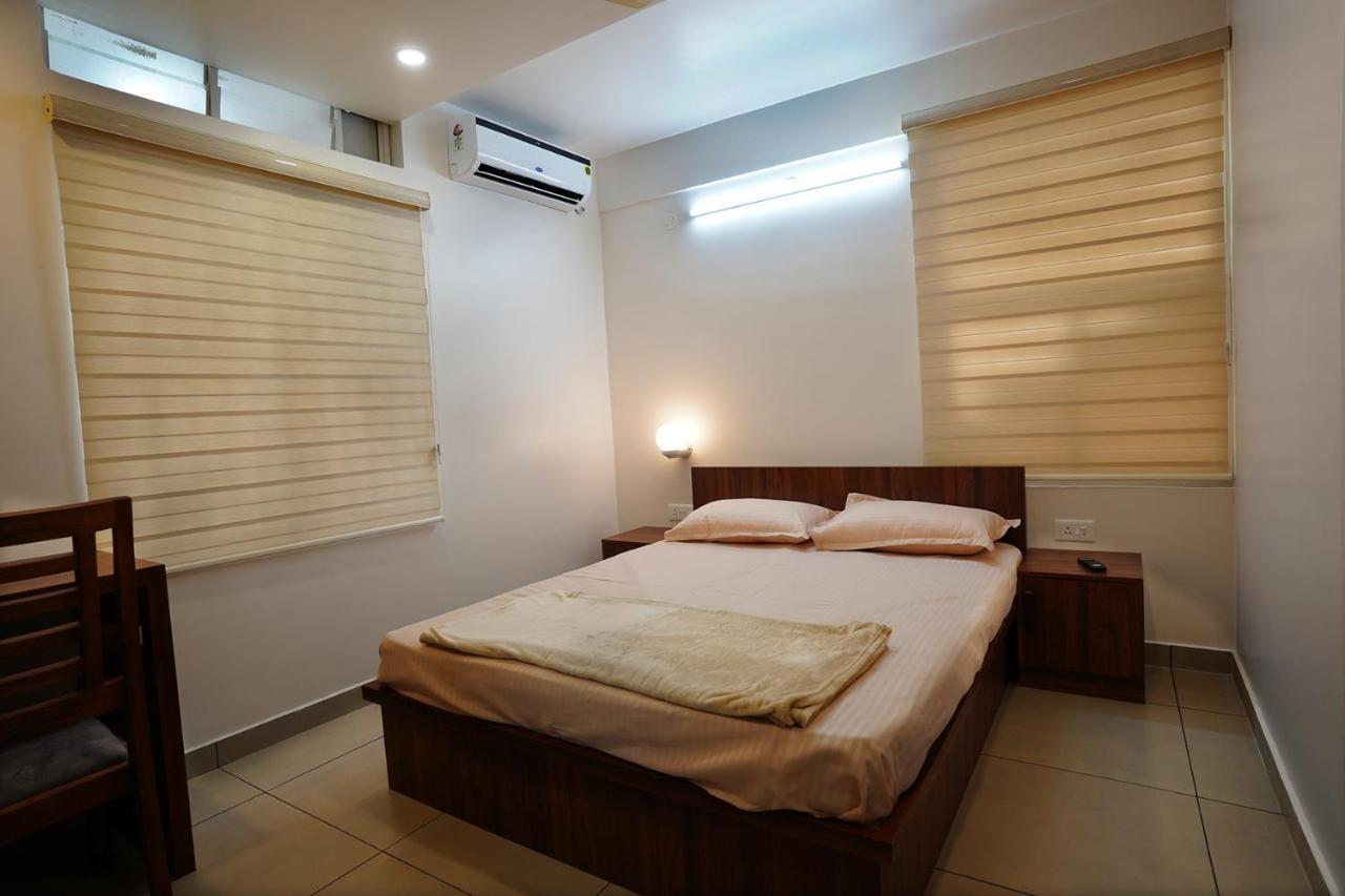 Kadampanattu'S Homestay Kochi Extérieur photo