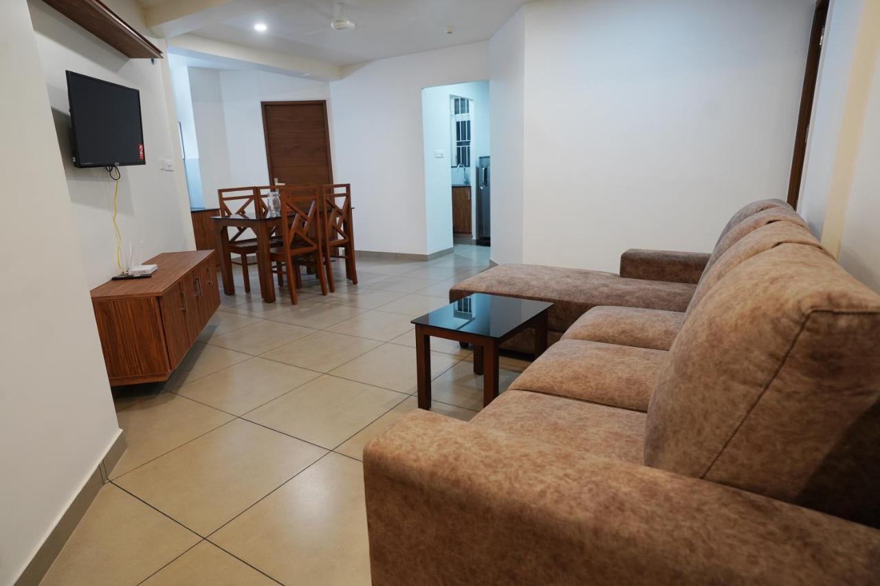 Kadampanattu'S Homestay Kochi Extérieur photo